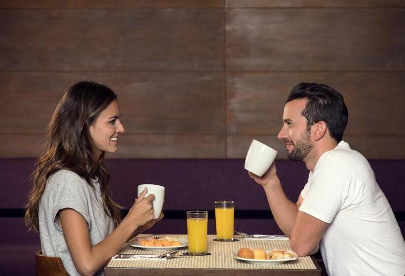 Отель Mercure Bogota Bh Zona Financiera