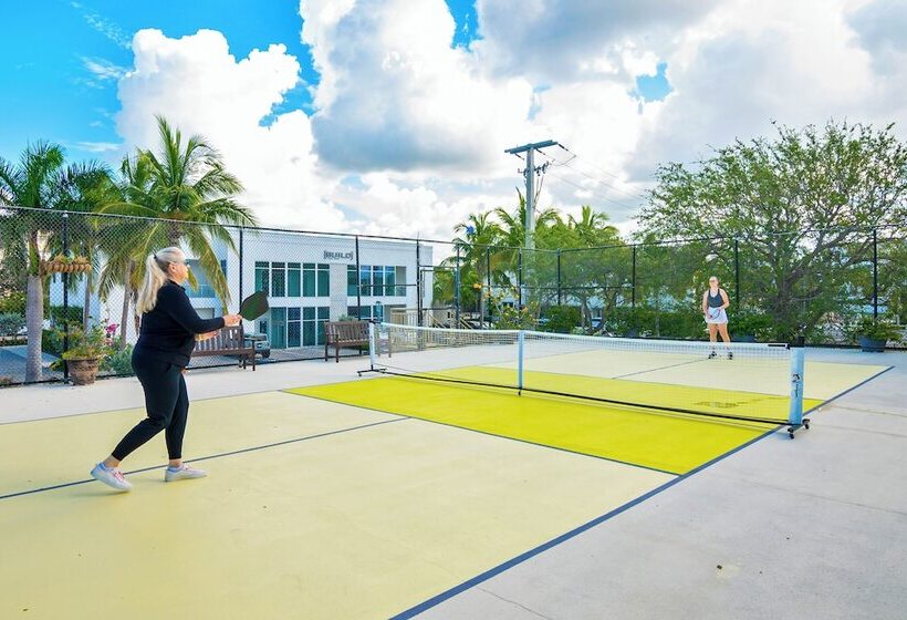 호텔 Naples Park Central