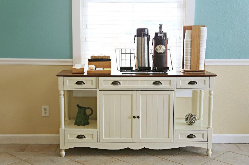 Ocean Sands Beach Boutique Inn   Stay By The Beach   Indoor Hotel   Saltwater Mineral Pool Open Unti