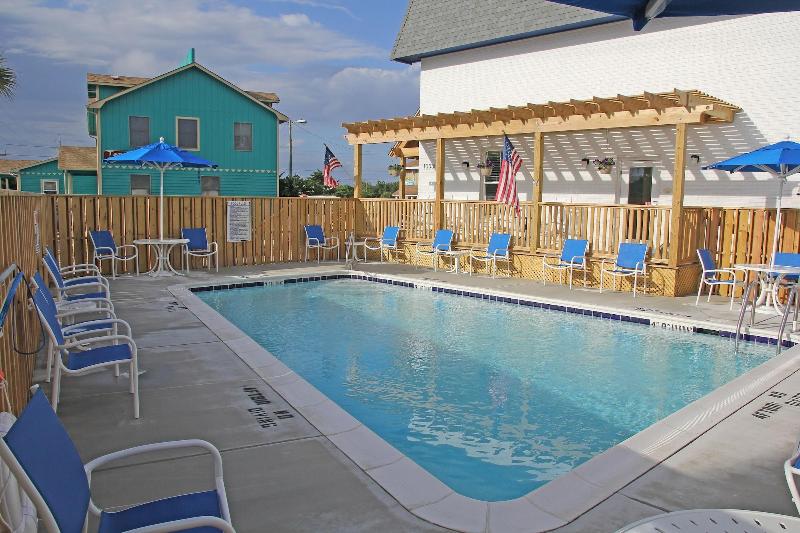 Ocean Sands Beach Boutique Inn   Stay By The Beach   Indoor Hotel   Saltwater Mineral Pool Open Unti