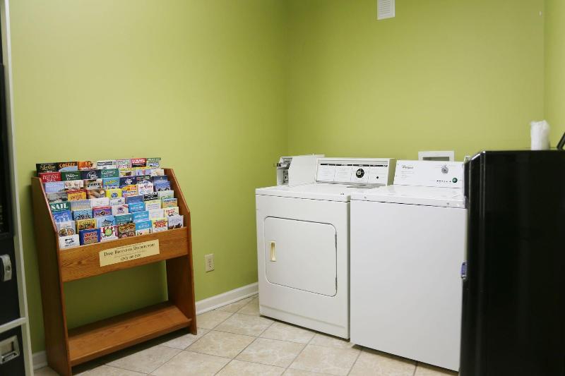 Ocean Sands Beach Boutique Inn   Stay By The Beach   Indoor Hotel   Saltwater Mineral Pool Open Unti