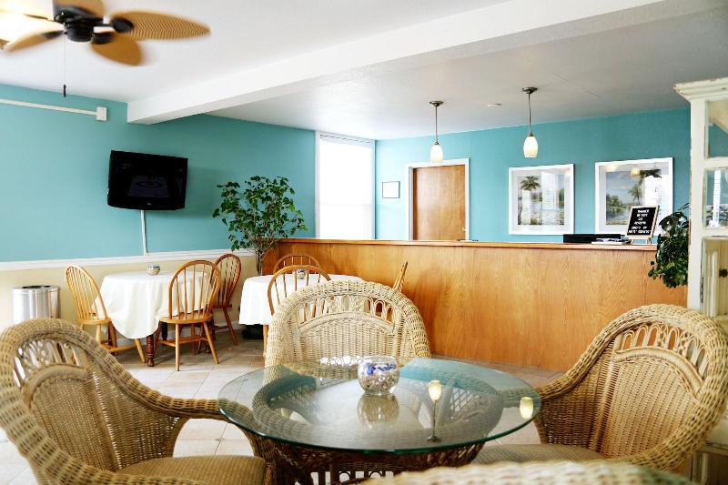 Ocean Sands Beach Boutique Inn   Stay By The Beach   Indoor Hotel   Saltwater Mineral Pool Open Unti