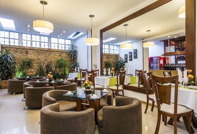 Отель Platinum Suite