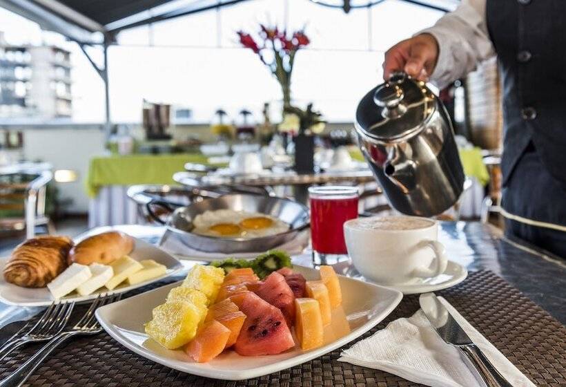 Отель Platinum Suite