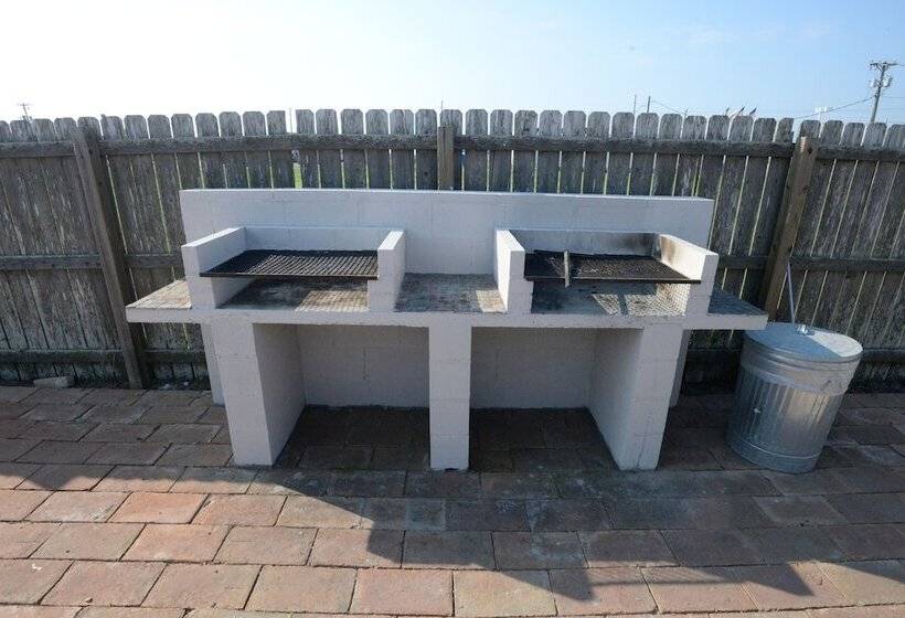 호텔 Port Isla Inn