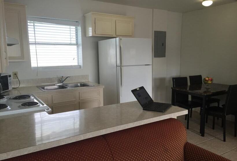 ホテル Port Isla Inn