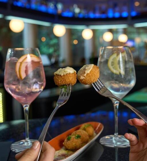 בית מלון כפרי Pullman Santiago Vitacura