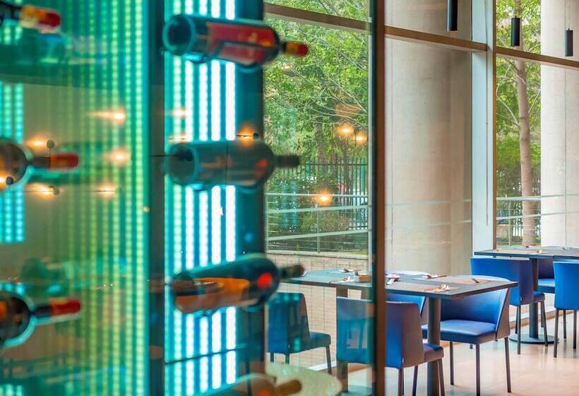 בית מלון כפרי Pullman Santiago Vitacura