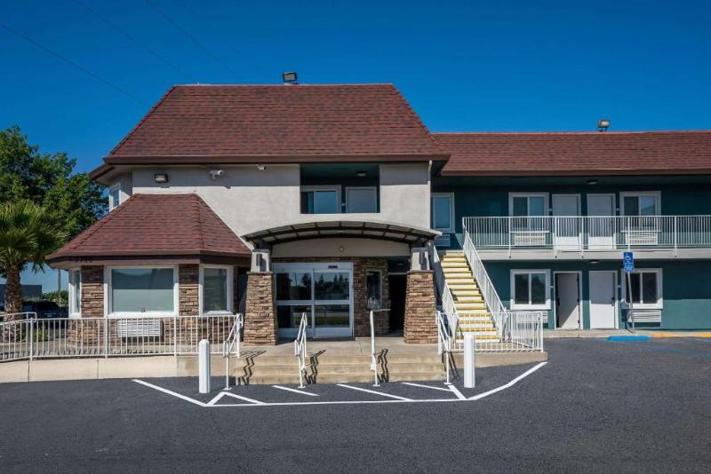 ホテル Quality Inn Elk Grove Sacramento