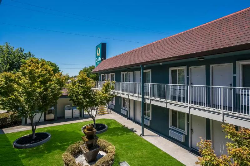 ホテル Quality Inn Elk Grove Sacramento