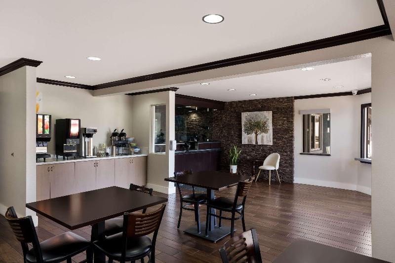 ホテル Quality Inn Elk Grove Sacramento