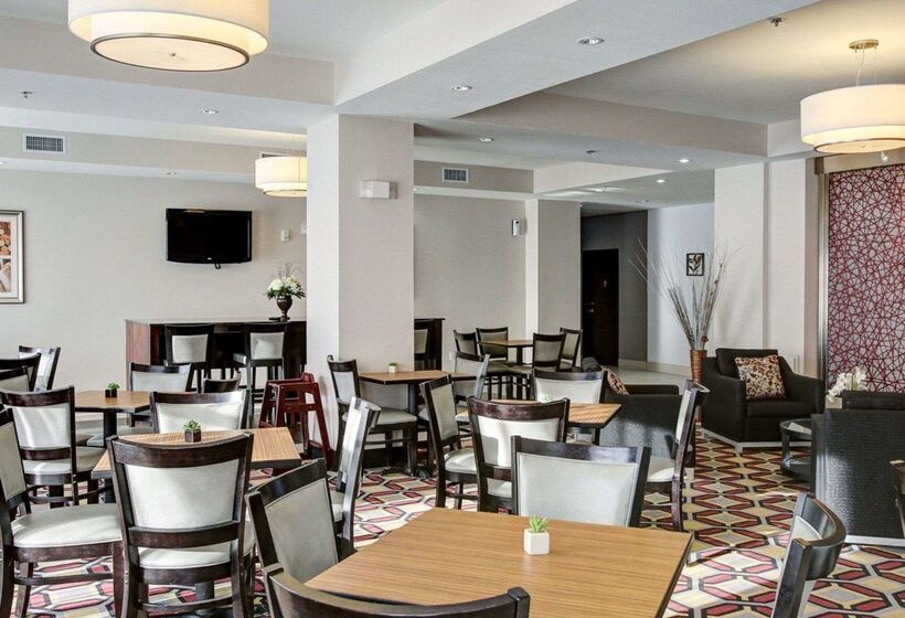 هتل Quality Inn & Suites Bryan College Station