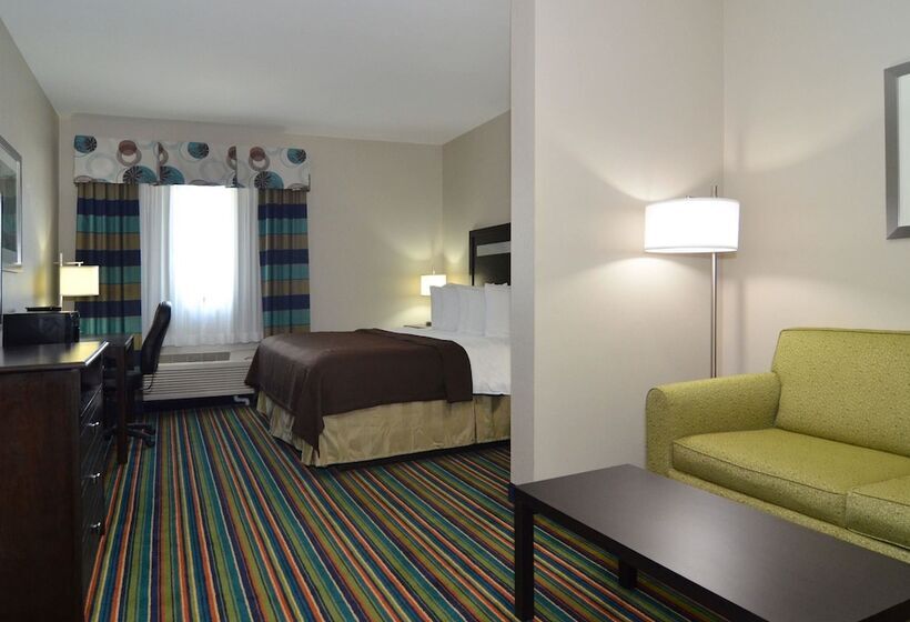 Отель Quality Inn & Suites Kenedy  Karnes City