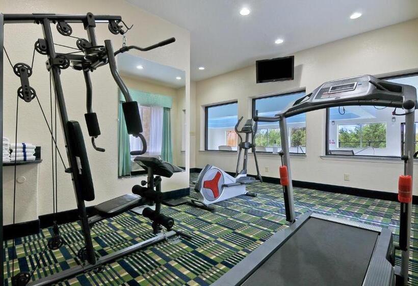 فندق Ramada By Wyndham South Waco