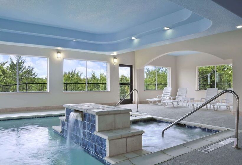 فندق Ramada By Wyndham South Waco