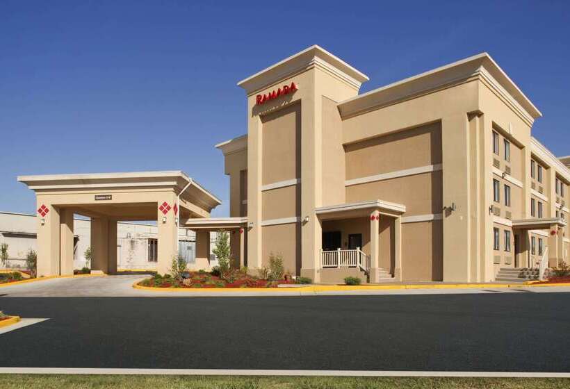 فندق Ramada By Wyndham Tulsa