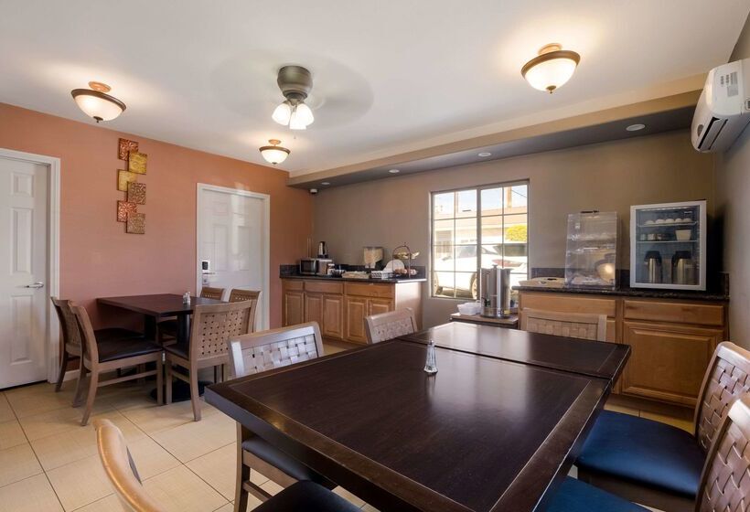 فندق Rodeway Inn Near Coachella