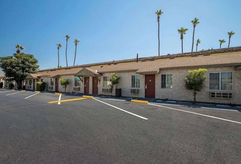 فندق Rodeway Inn Near Coachella