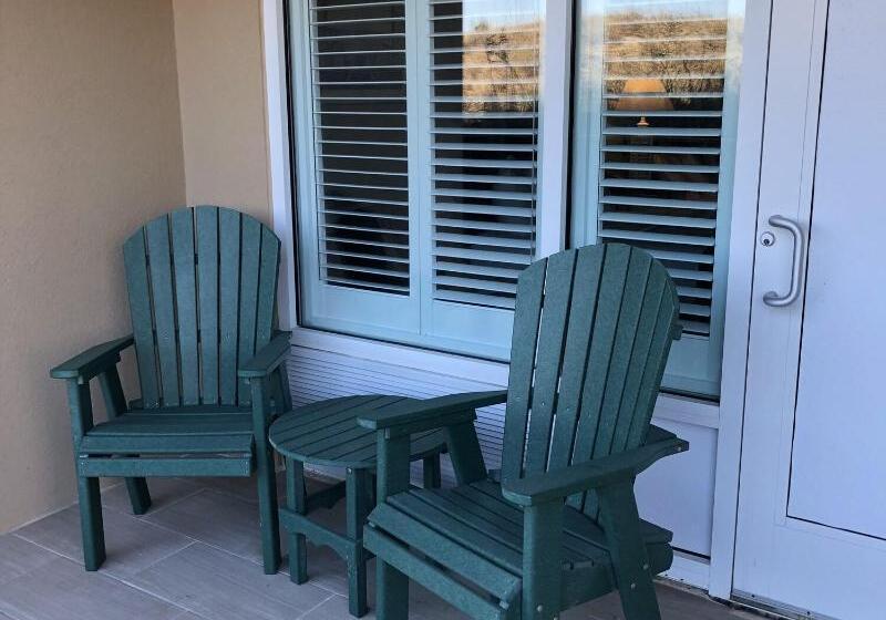 فندق Shutters On The Banks