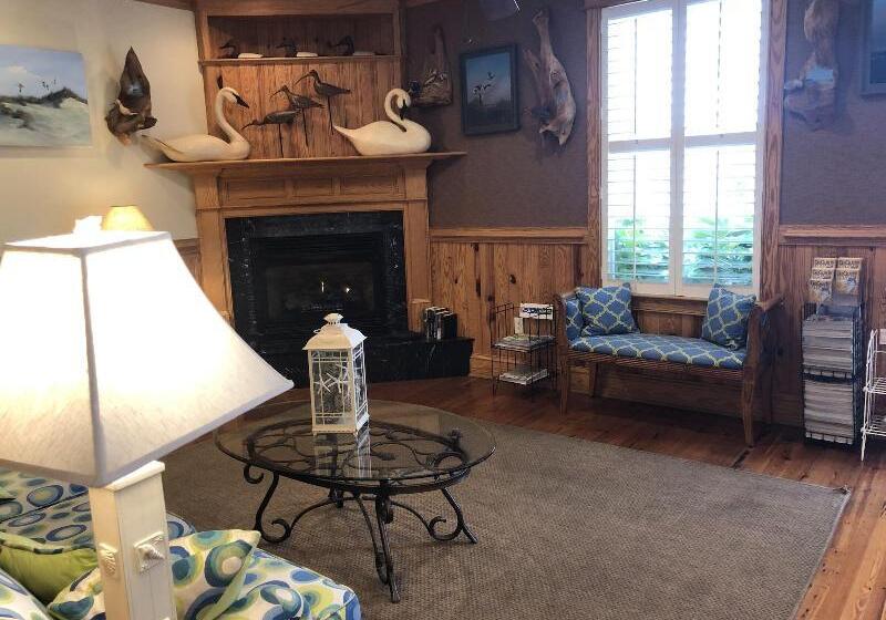 فندق Shutters On The Banks