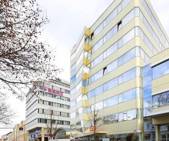 Simm S Hotel   Cityhotel Next To Metro U3