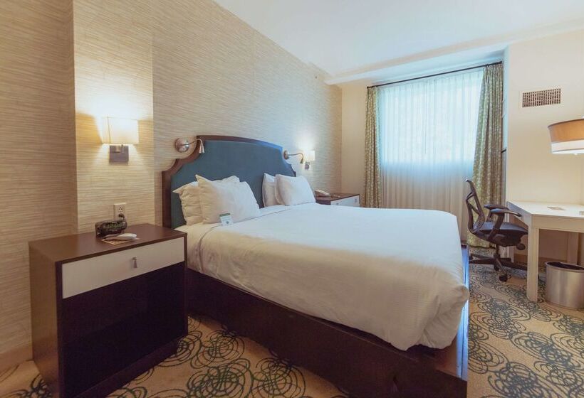 Отель Skyler Syracuse Tapestry Collection By Hilton