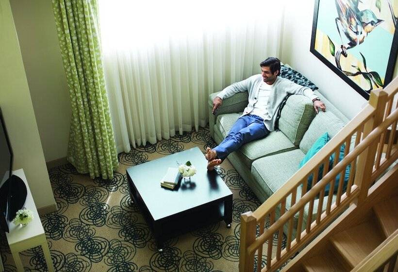 Отель Skyler Syracuse Tapestry Collection By Hilton