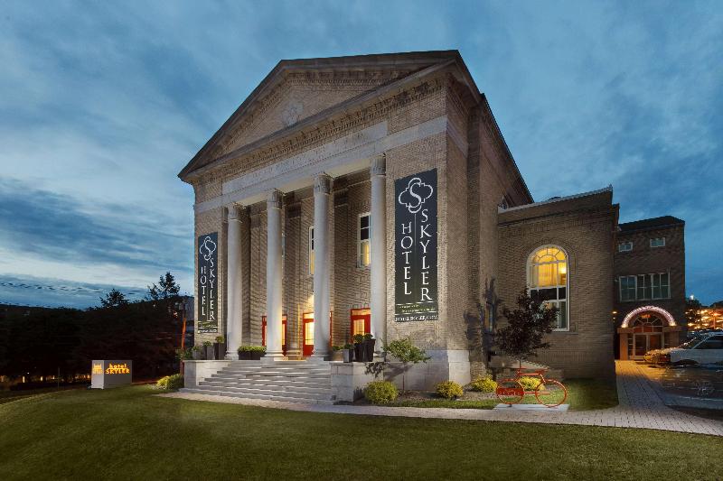 Отель Skyler Syracuse Tapestry Collection By Hilton