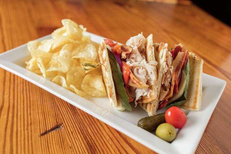 Отель Skyler Syracuse Tapestry Collection By Hilton