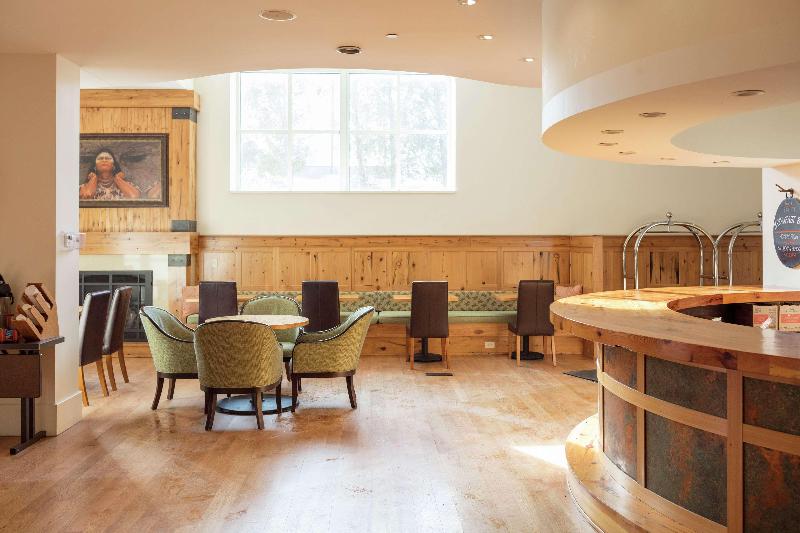 Отель Skyler Syracuse Tapestry Collection By Hilton