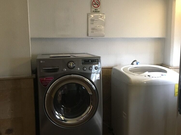 هتل Suites Contempo