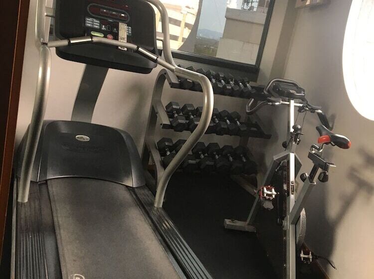 هتل Suites Contempo