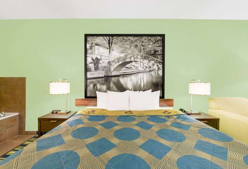 Отель Super 8 By Wyndham Cotulla Tx