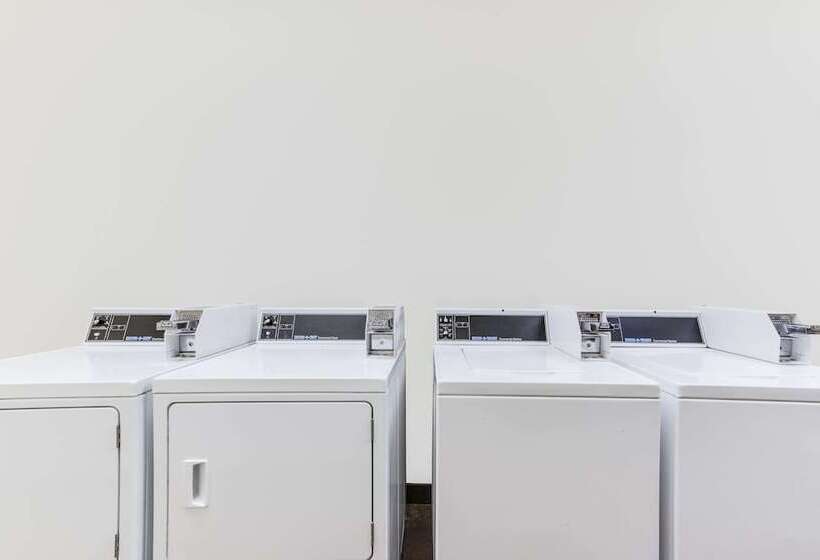 酒店 Super 8 By Wyndham Cotulla Tx