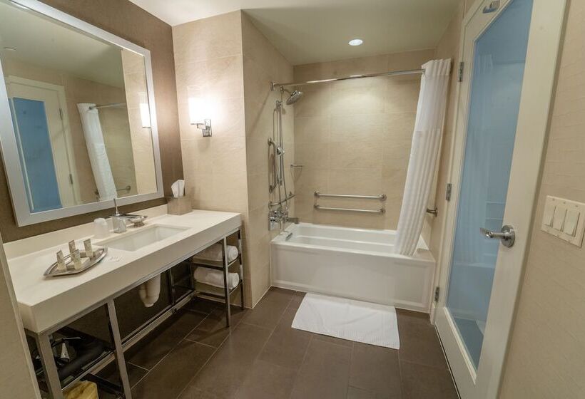 The Hotel At Arundel Preserve