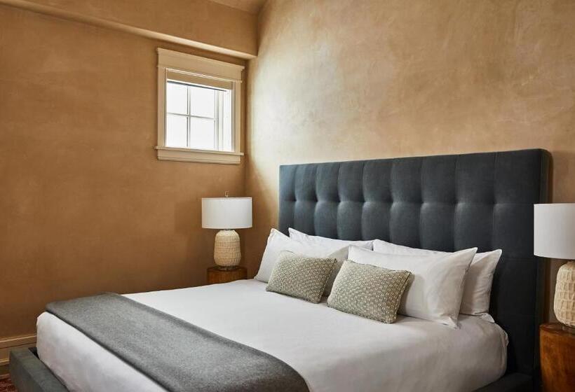 فندق The Auberge Residences At Element 52