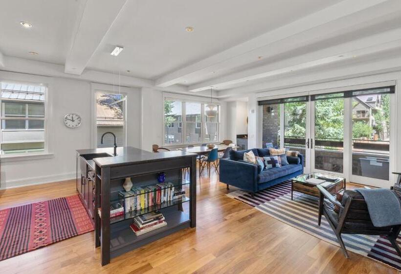 فندق The Auberge Residences At Element 52