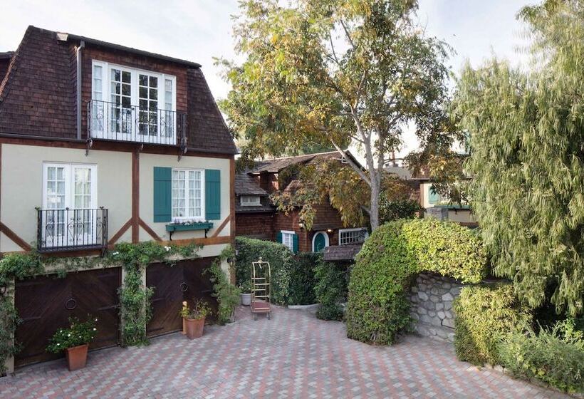 ホテル The Charlie West Hollywood