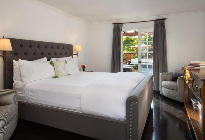 ホテル The Charlie West Hollywood