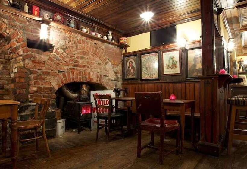 호텔 The Ferryman Townhouse