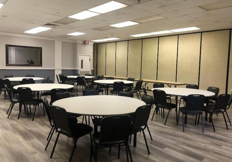 The Grand Hotel Spindletop