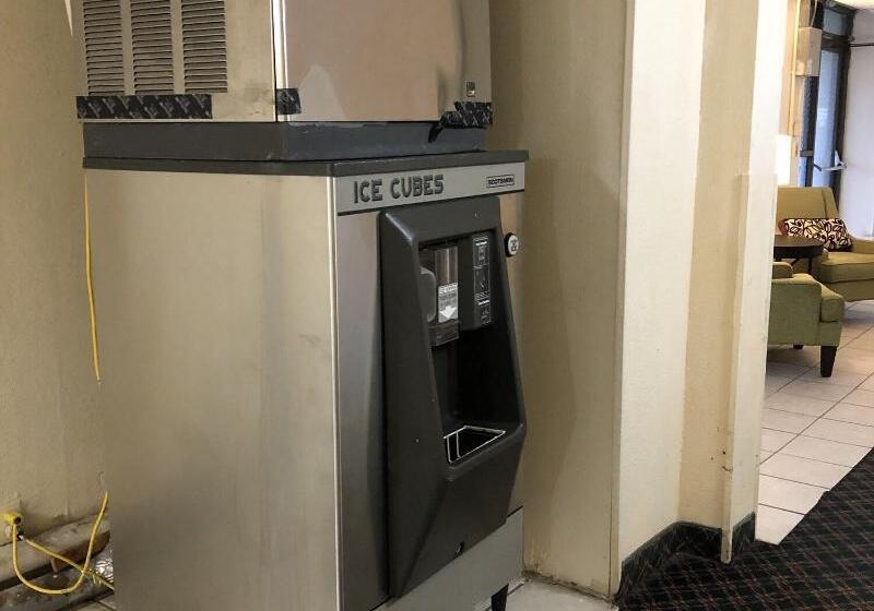 The Grand Hotel Spindletop