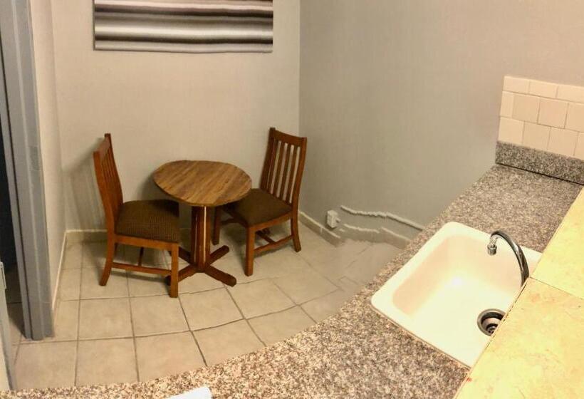 The Grand Hotel Spindletop