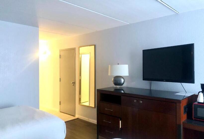 The Grand Hotel Spindletop