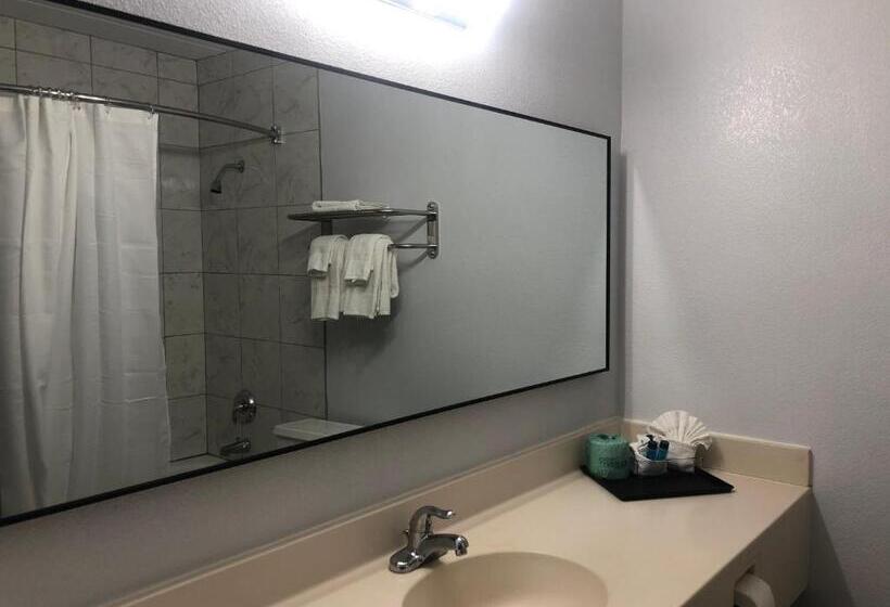 The Grand Hotel Spindletop