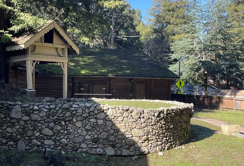 Отель The Historic Brookdale Lodge, Santa Cruz Mountains