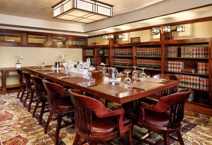 בית מלון כפרי The Historic Park Inn