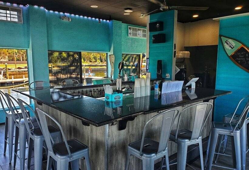 The Port Hotel And Marina