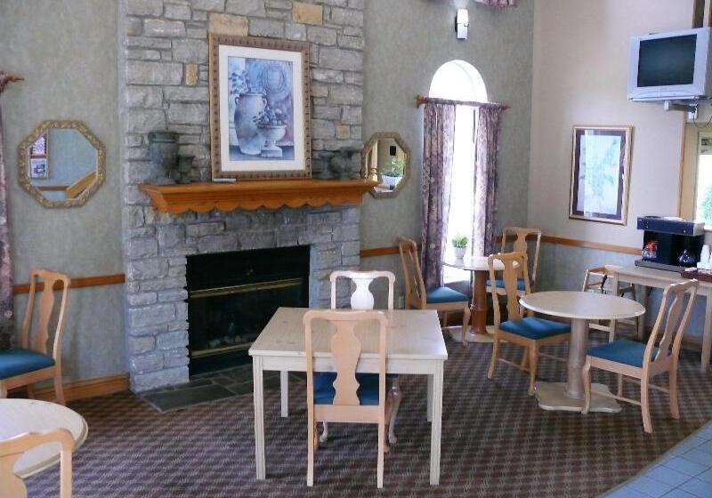 בית מלון כפרי The Woodridge Inn