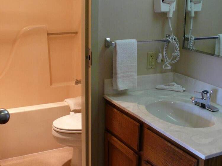 בית מלון כפרי The Woodridge Inn